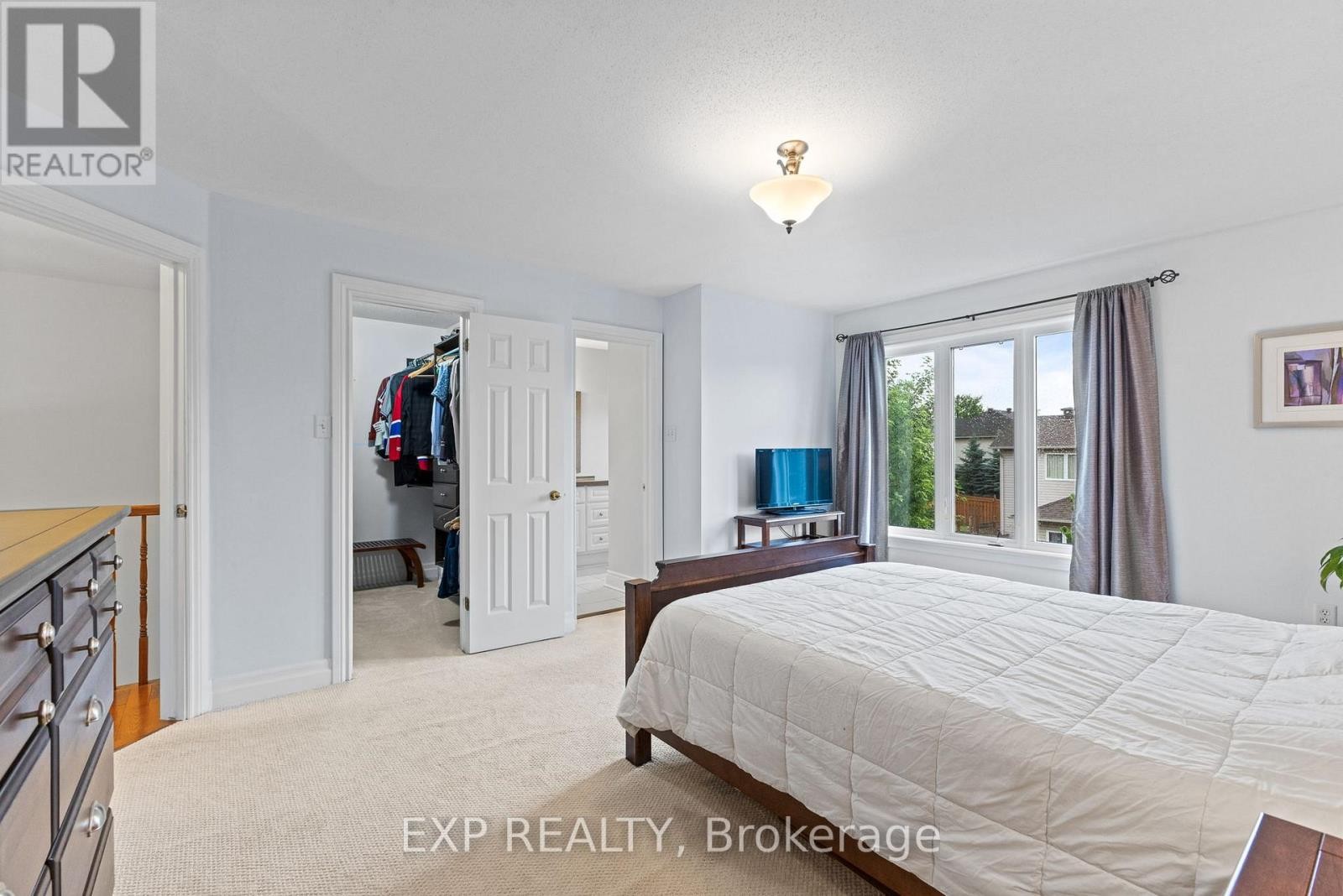 












54 HUNTCLIFF PLACE

,
Ottawa,




Ontario
K2G6Z9

