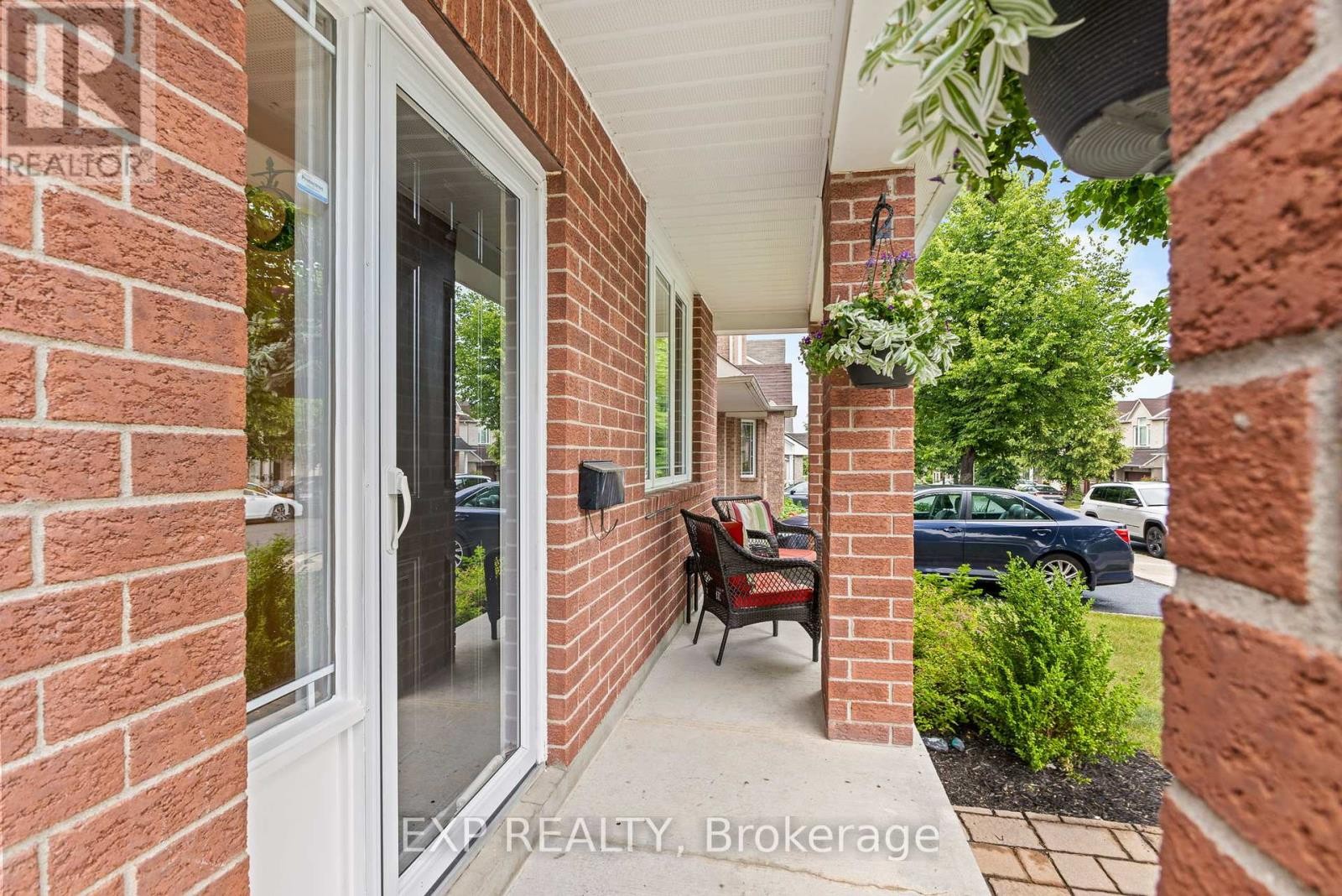 












54 HUNTCLIFF PLACE

,
Ottawa,




Ontario
K2G6Z9

