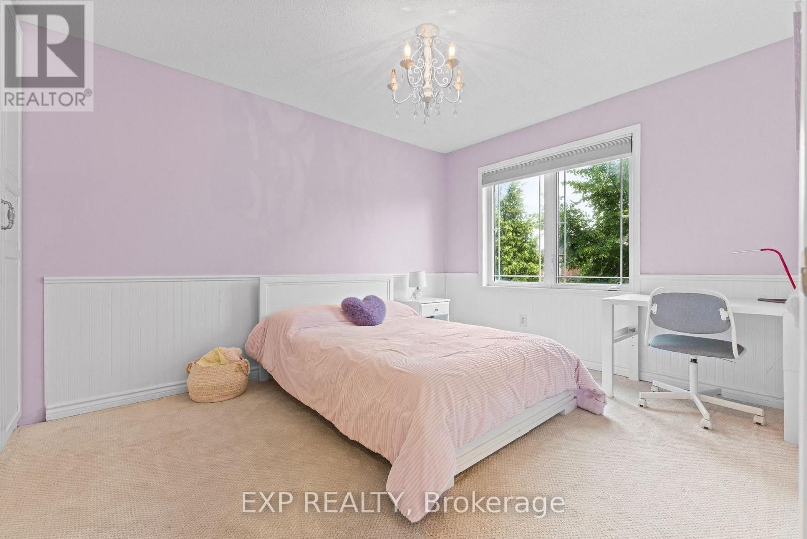 












54 HUNTCLIFF PLACE

,
Ottawa,




Ontario
K2G6Z9

