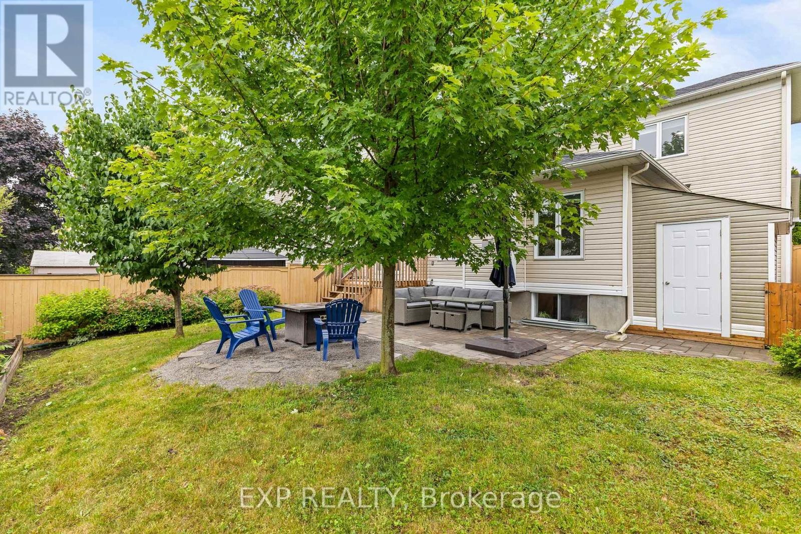 












54 HUNTCLIFF PLACE

,
Ottawa,




Ontario
K2G6Z9

