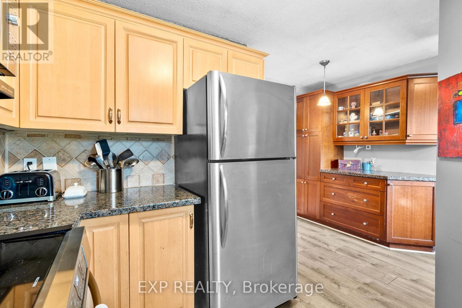












421 GREENWOOD AVENUE

,
Ottawa,




Ontario
K2A0X5


