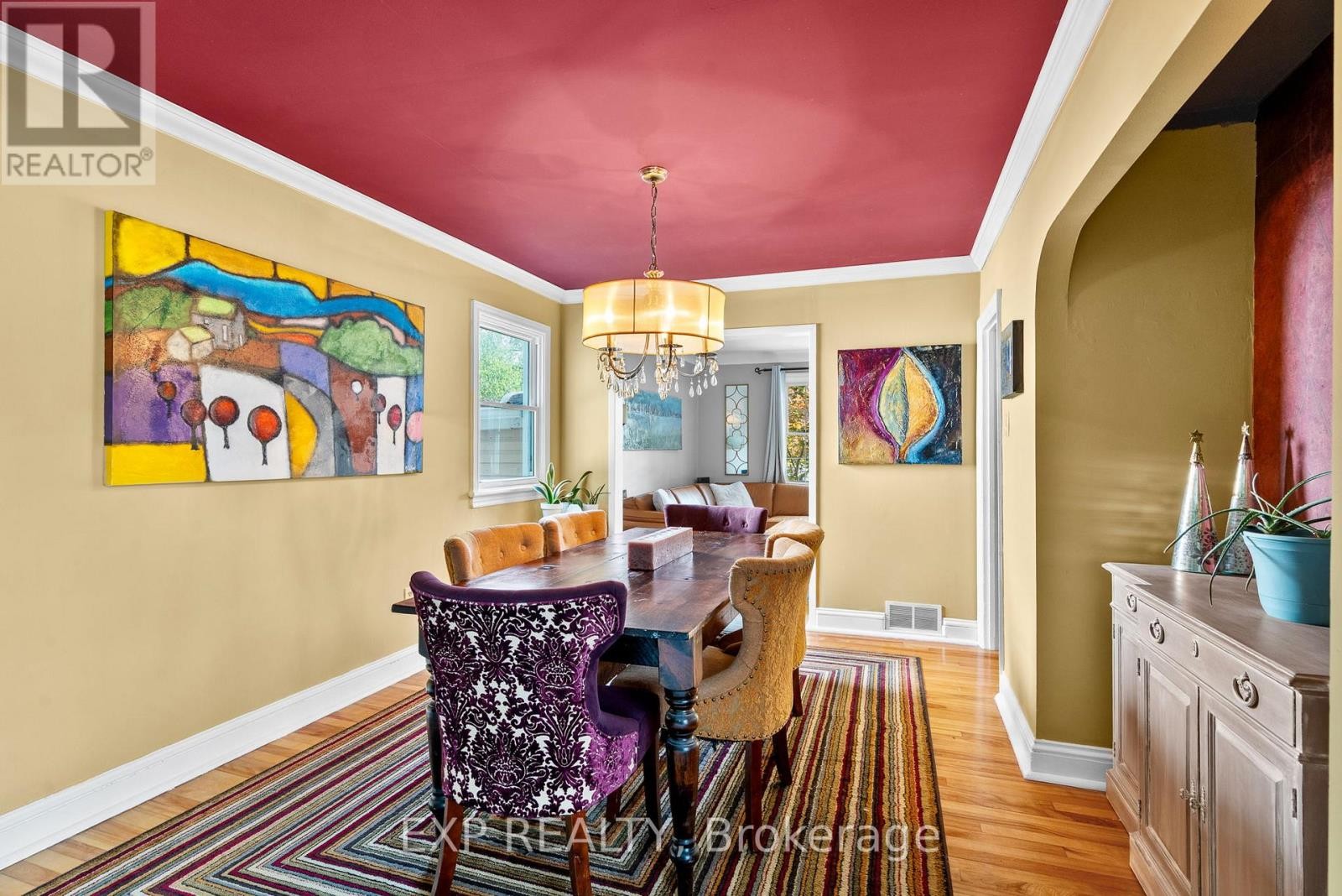 












421 GREENWOOD AVENUE

,
Ottawa,




Ontario
K2A0X5

