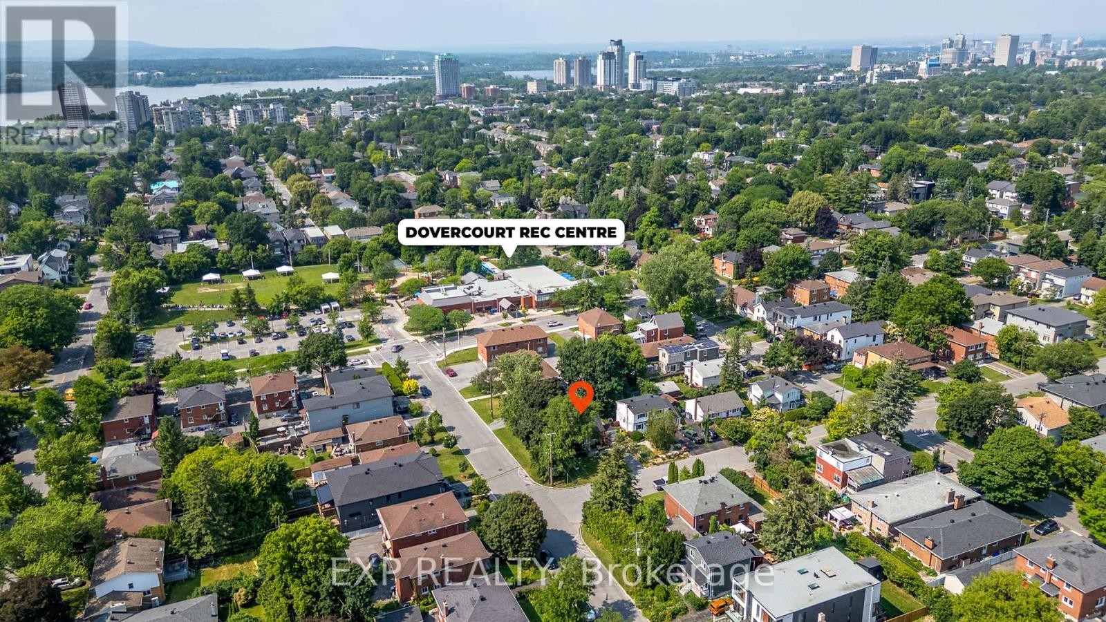 












421 GREENWOOD AVENUE

,
Ottawa,




Ontario
K2A0X5

