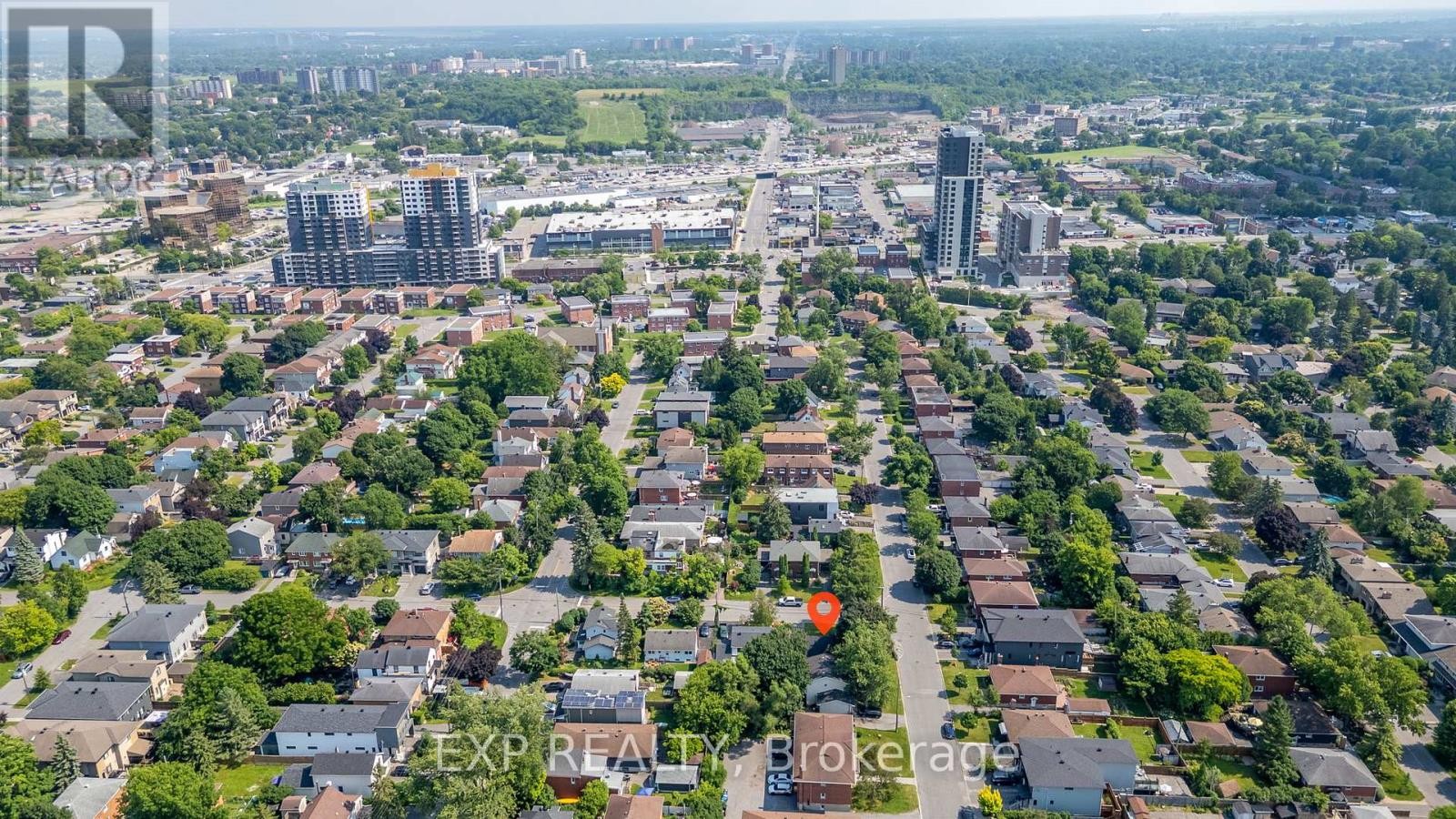 












421 GREENWOOD AVENUE

,
Ottawa,




Ontario
K2A0X5

