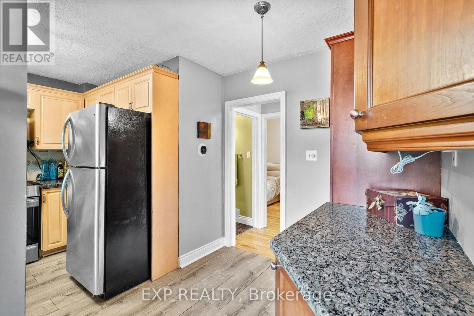 












421 GREENWOOD AVENUE

,
Ottawa,




Ontario
K2A0X5

