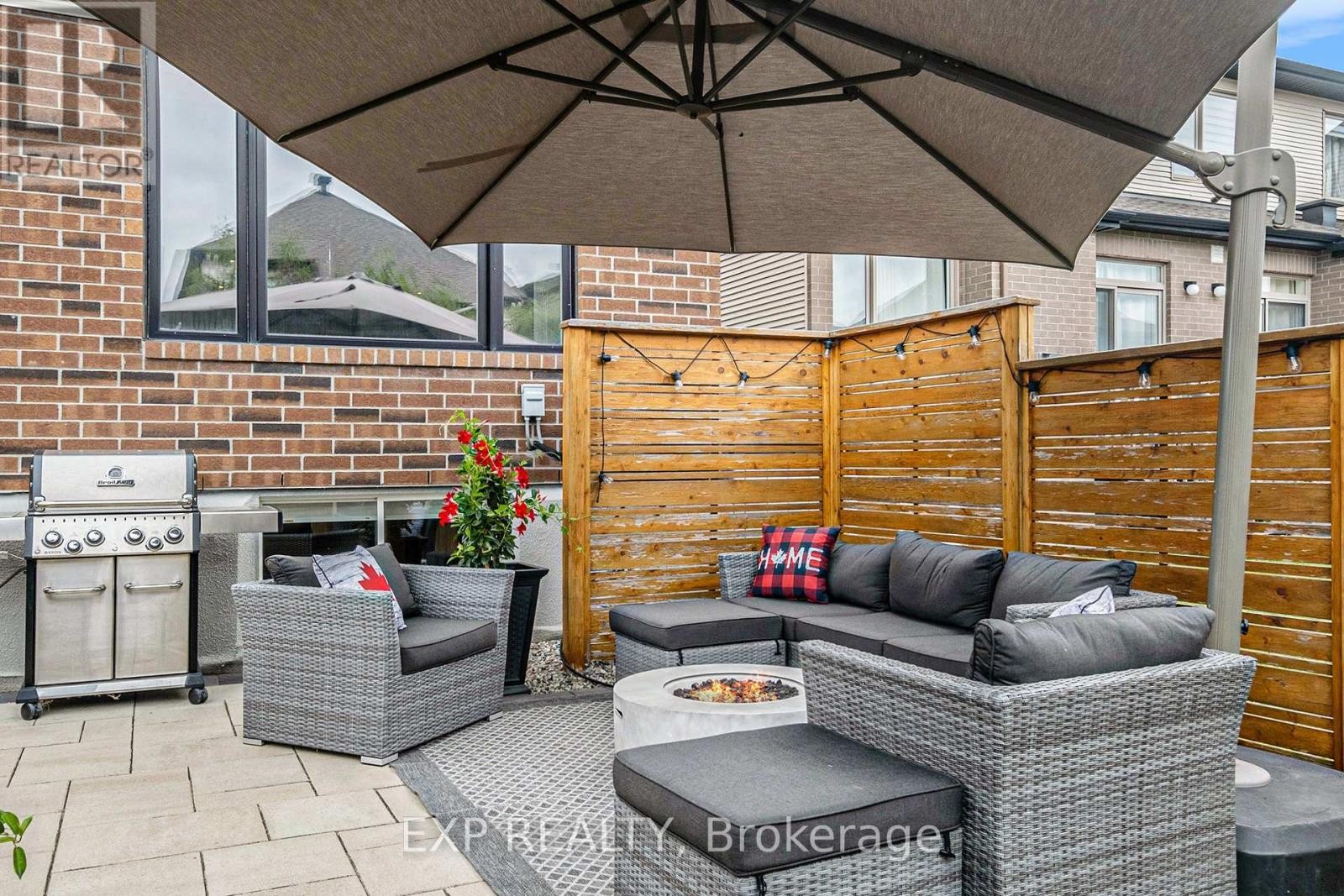 












511 EARNSCLIFFE GROVE

,
Ottawa,




Ontario
K4M0C9

