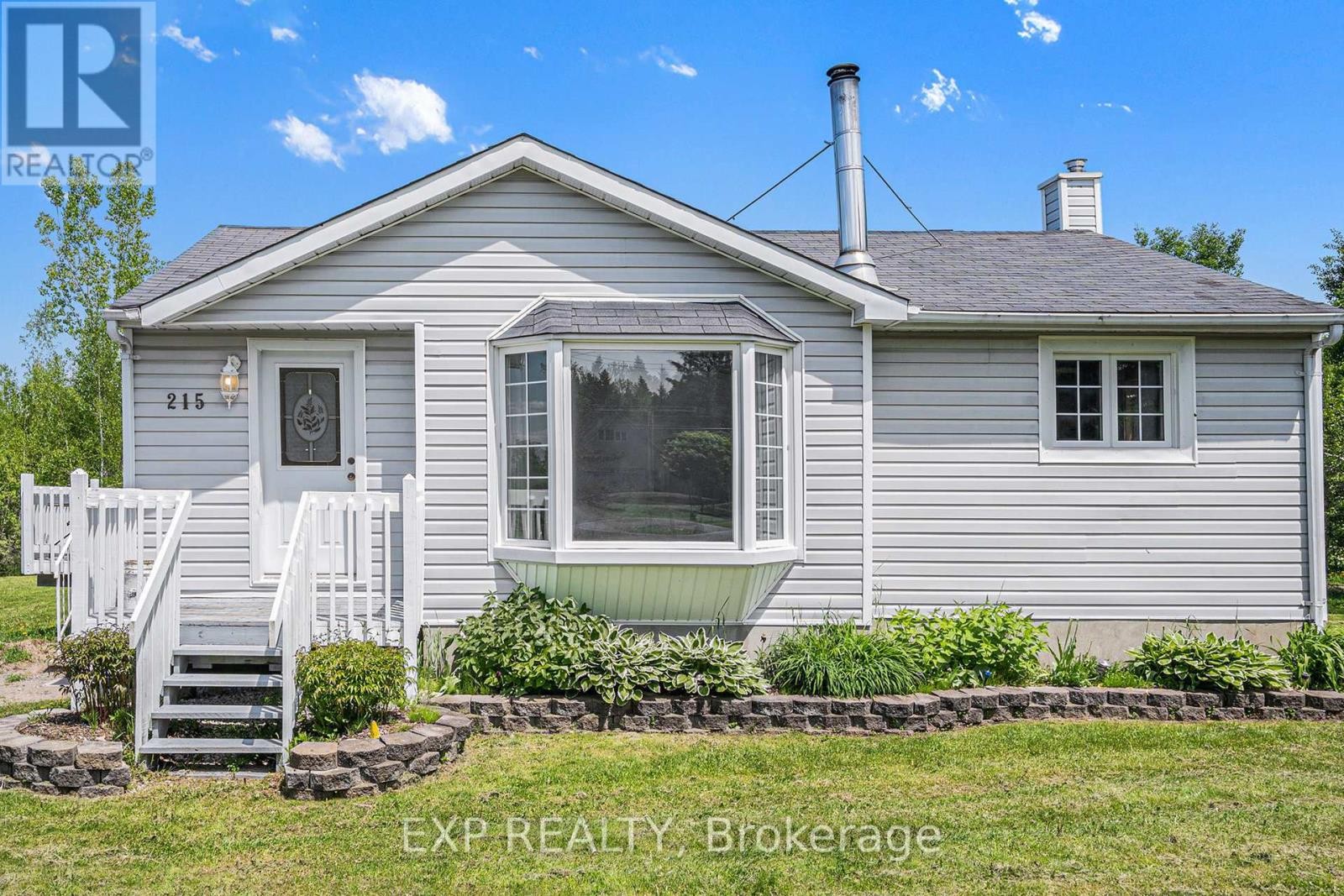 












215 ST THOMAS ROAD

,
Russell,




Ontario
K0A3H0

