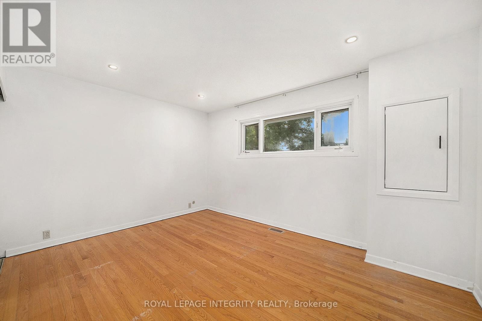 












A - 58 WIGAN DRIVE

,
Ottawa,




Ontario
K2E6L1

