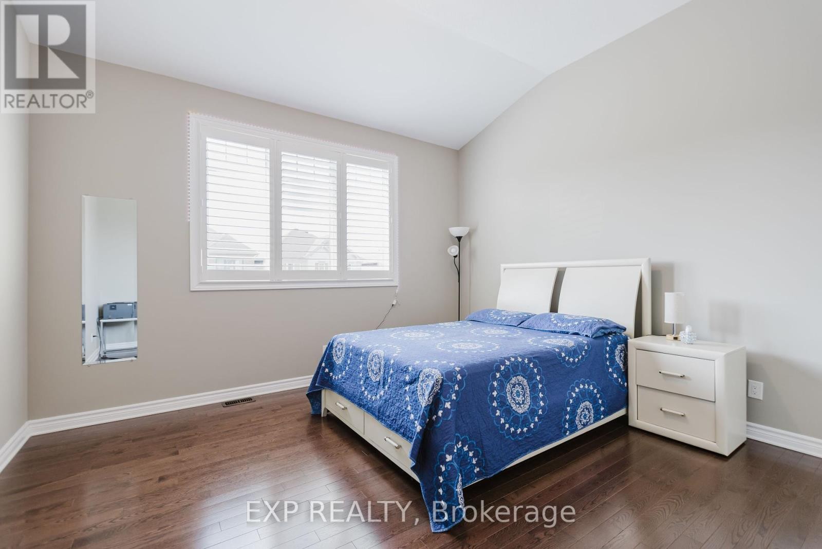












39 CLONFADDA TERRACE

,
Ottawa,




Ontario
K2J6E9

