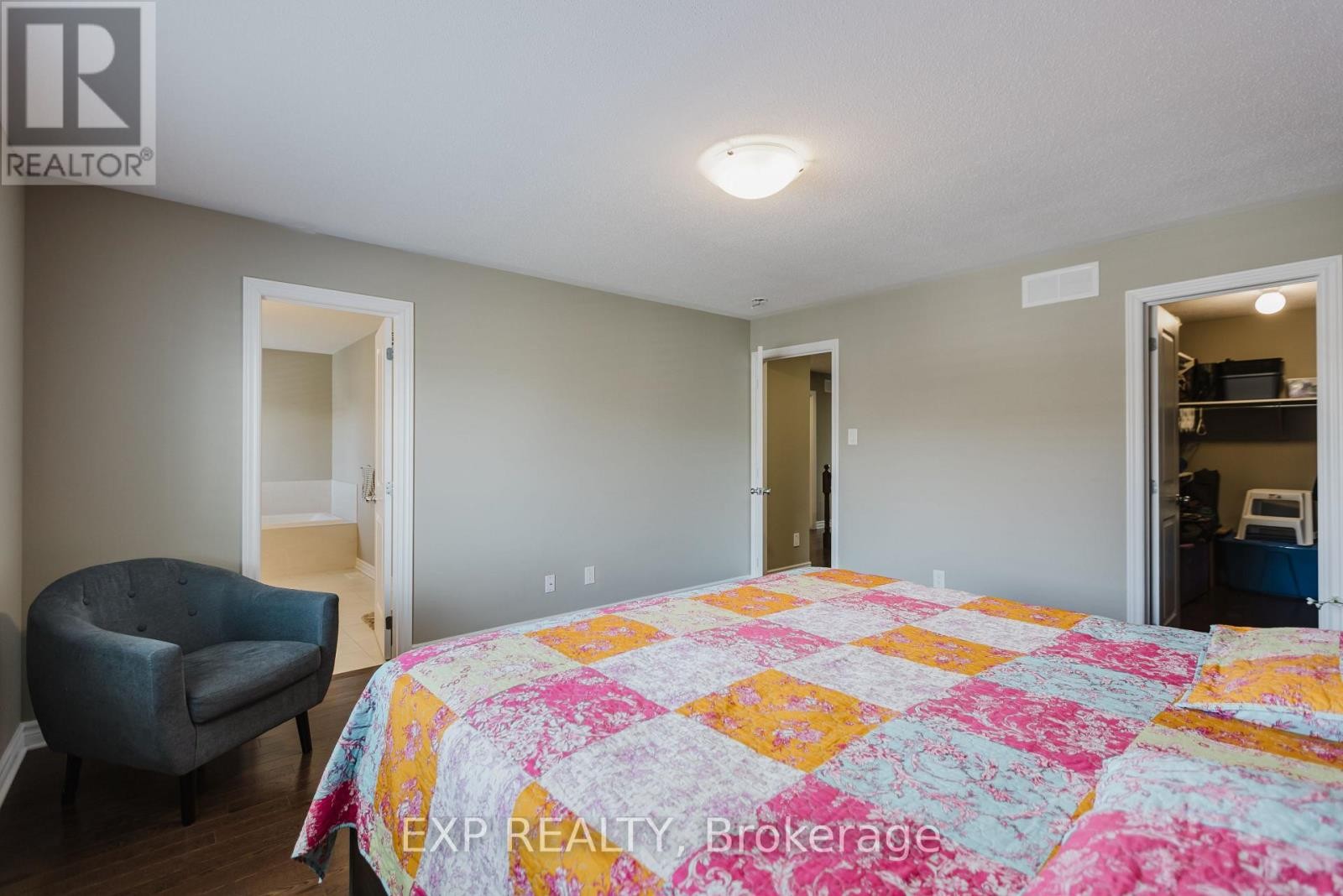 












39 CLONFADDA TERRACE

,
Ottawa,




Ontario
K2J6E9


