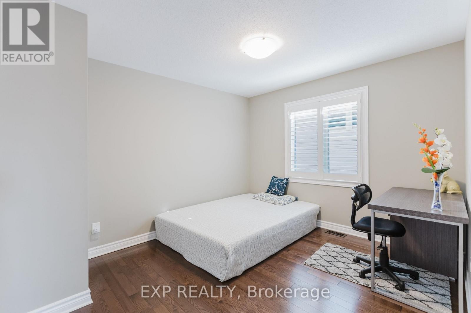 












39 CLONFADDA TERRACE

,
Ottawa,




Ontario
K2J6E9

