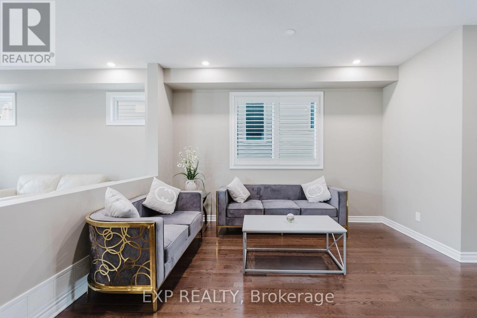 












39 CLONFADDA TERRACE

,
Ottawa,




Ontario
K2J6E9

