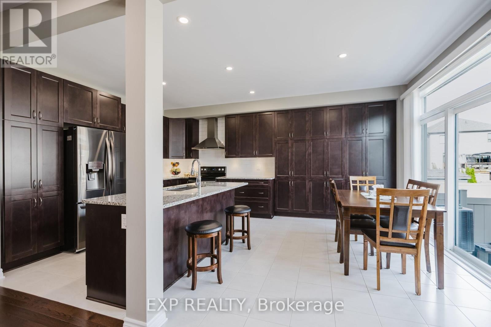 












39 CLONFADDA TERRACE

,
Ottawa,




Ontario
K2J6E9

