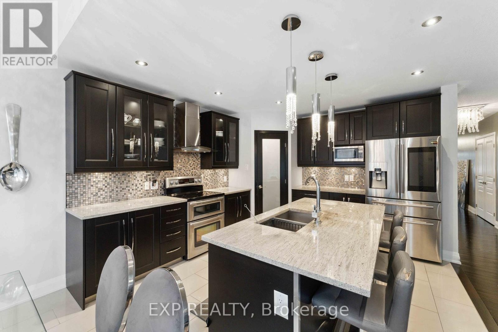 












316 WILD IRIS AVENUE

,
Ottawa,




Ontario
K1T0B6

