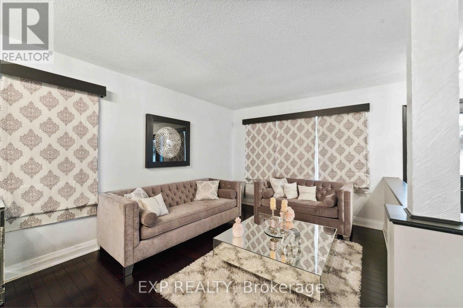 












316 WILD IRIS AVENUE

,
Ottawa,




Ontario
K1T0B6

