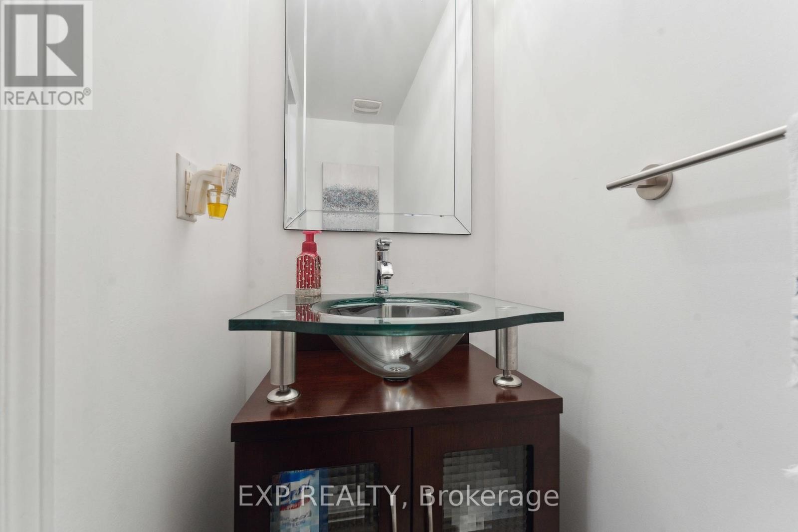 












316 WILD IRIS AVENUE

,
Ottawa,




Ontario
K1T0B6

