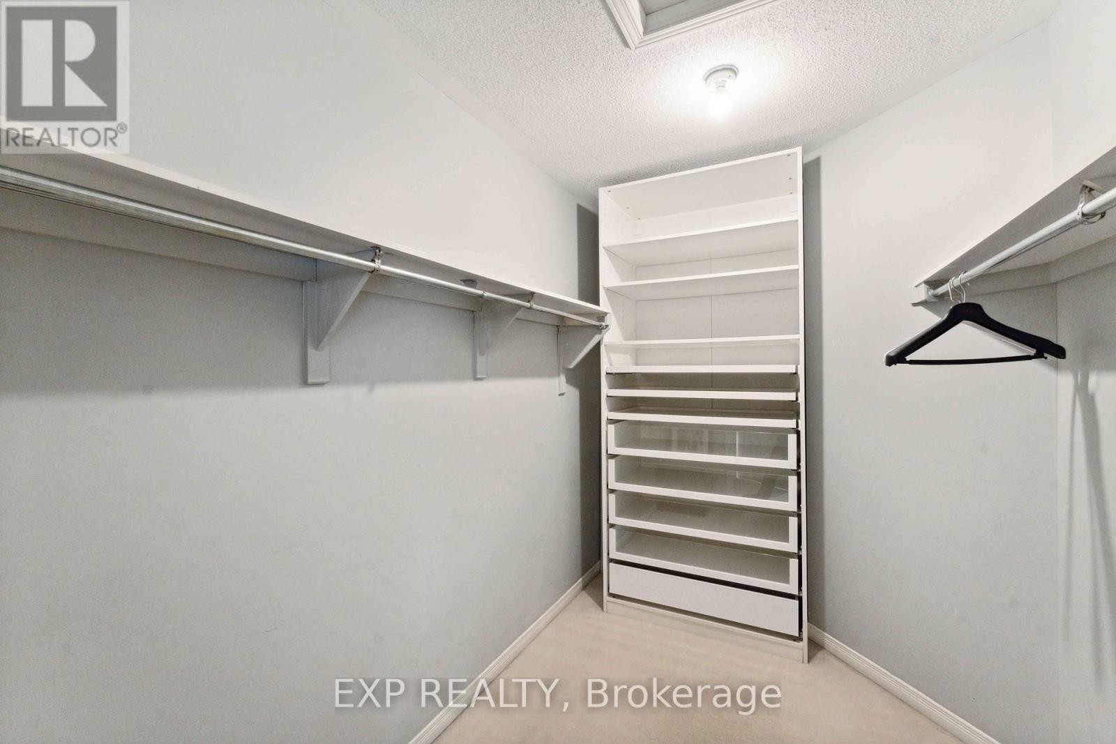 












316 WILD IRIS AVENUE

,
Ottawa,




Ontario
K1T0B6

