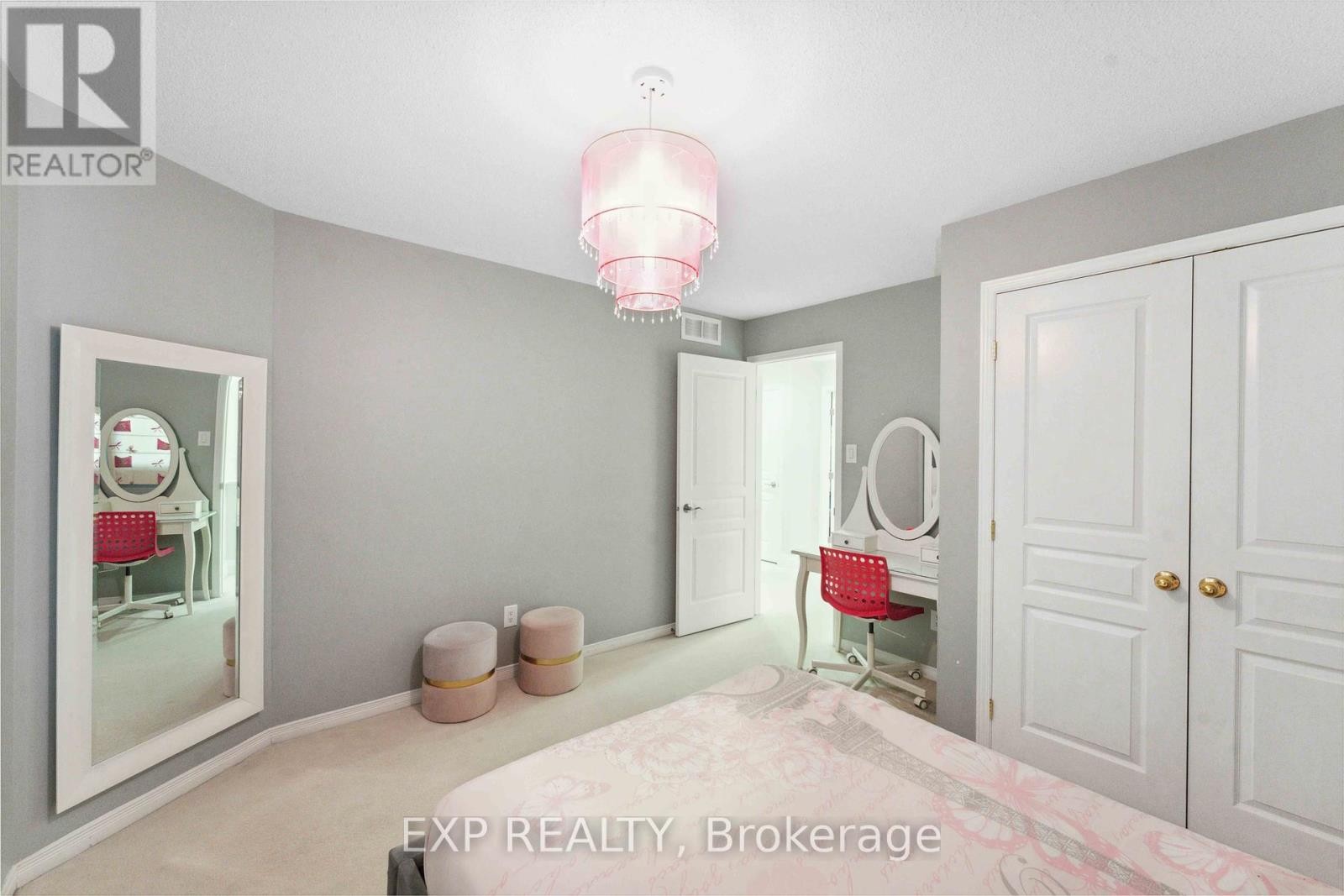 












316 WILD IRIS AVENUE

,
Ottawa,




Ontario
K1T0B6

