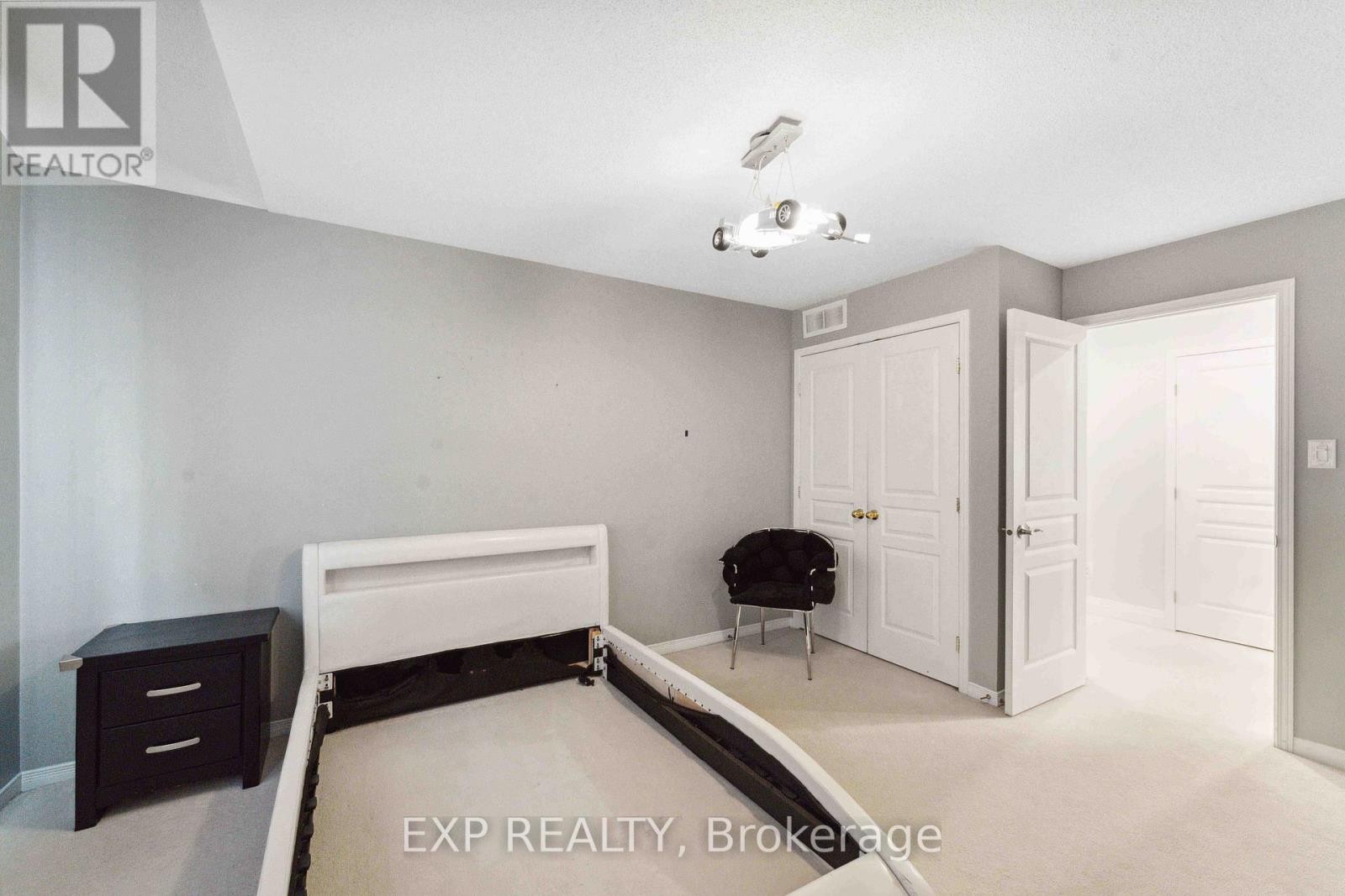 












316 WILD IRIS AVENUE

,
Ottawa,




Ontario
K1T0B6

