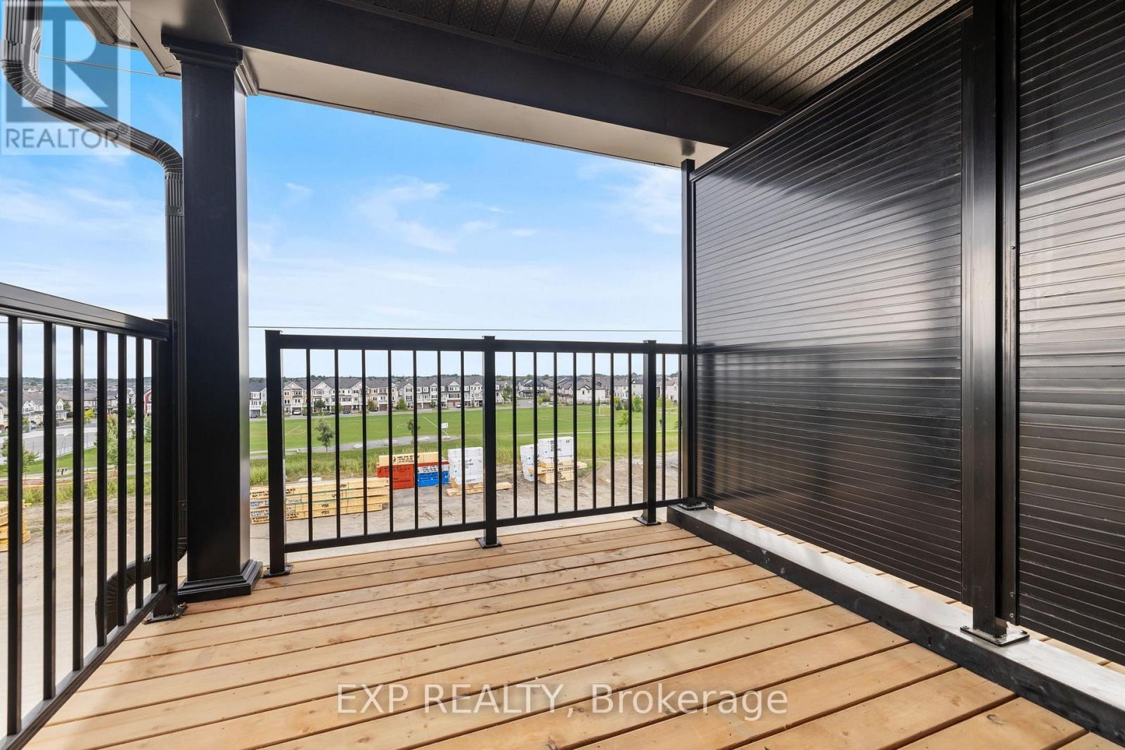 












618 PARNIAN PRIVATE

,
Ottawa,




Ontario
K2J7K6

