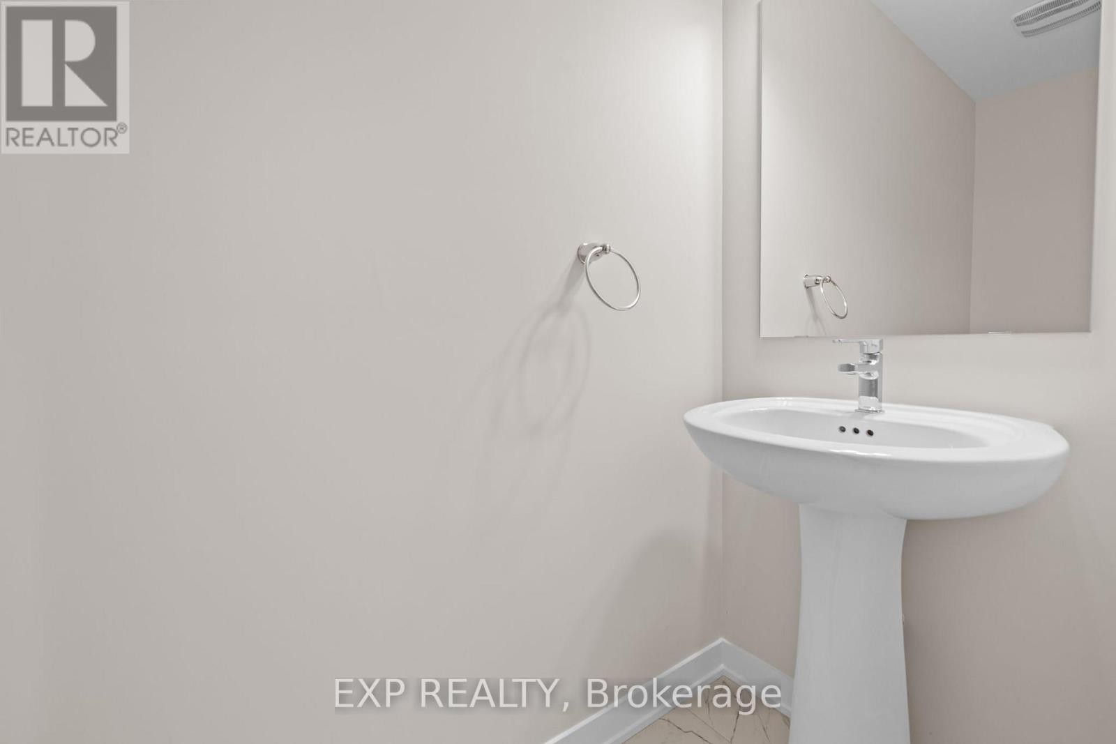 












618 PARNIAN PRIVATE

,
Ottawa,




Ontario
K2J7K6

