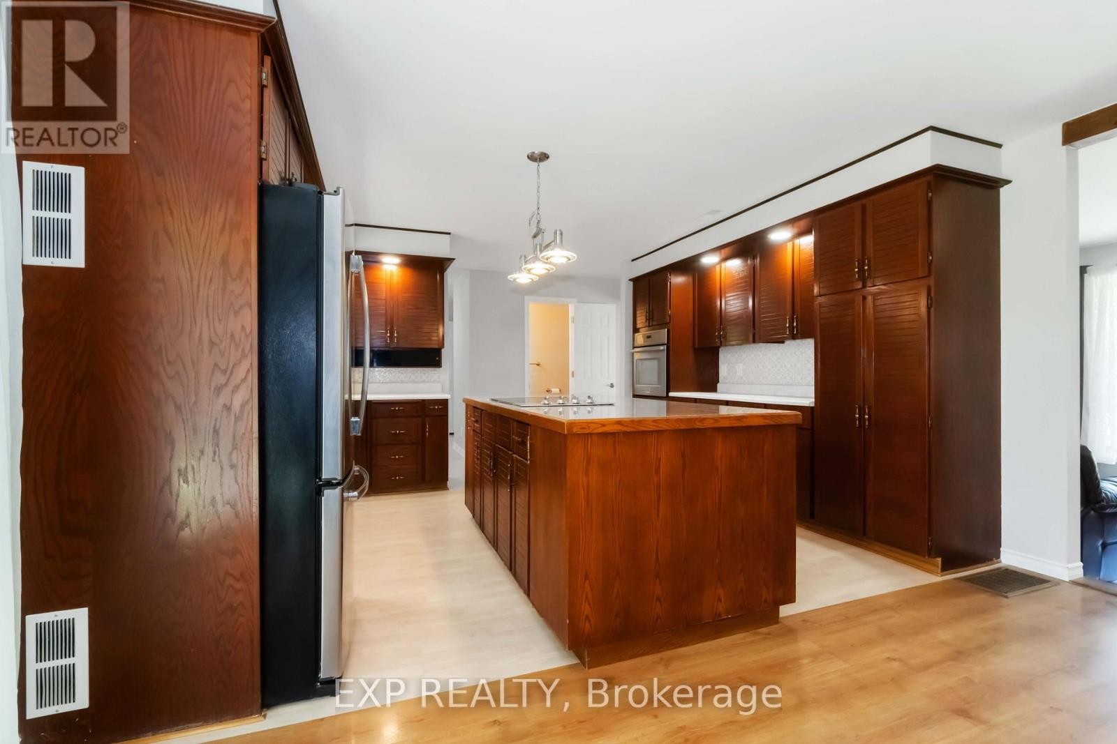 












13800 COUNTY 13 ROAD

,
North Dundas,




Ontario
K0A1R0

