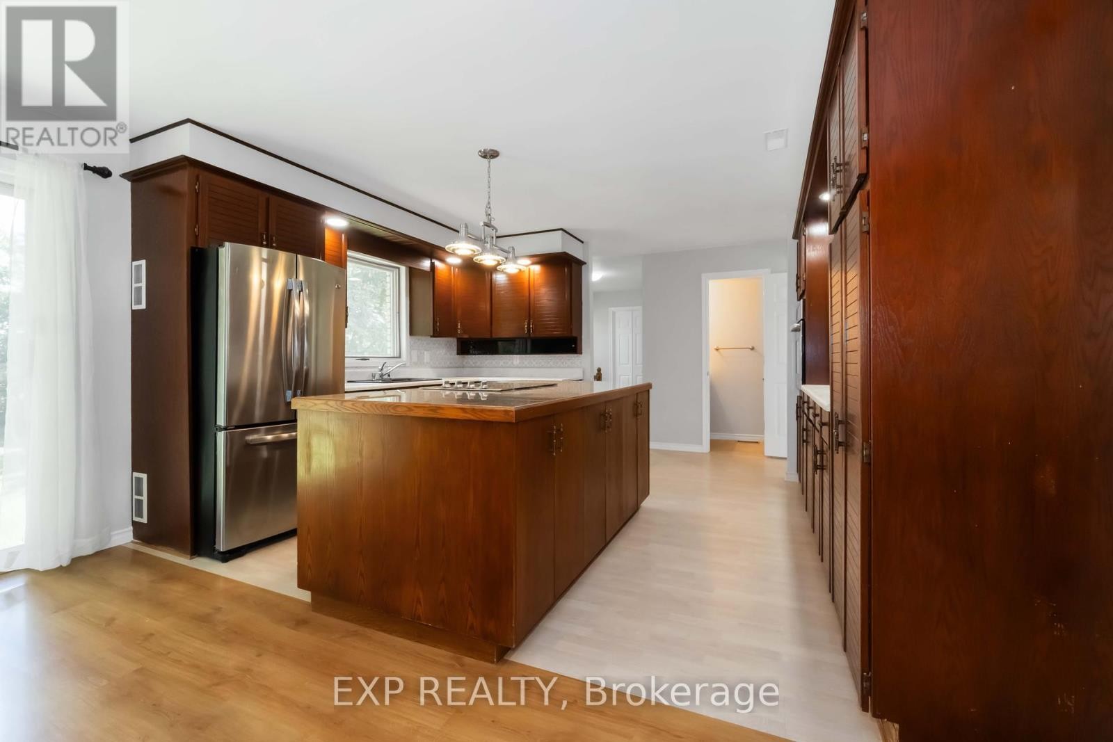 












13800 COUNTY 13 ROAD

,
North Dundas,




Ontario
K0A1R0

