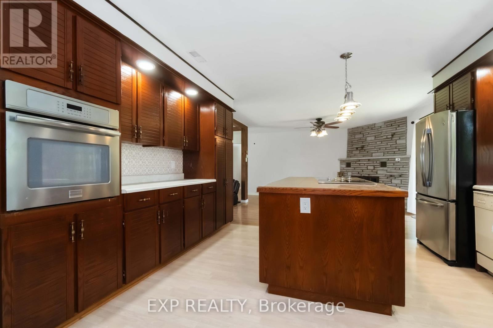 












13800 COUNTY 13 ROAD

,
North Dundas,




Ontario
K0A1R0

