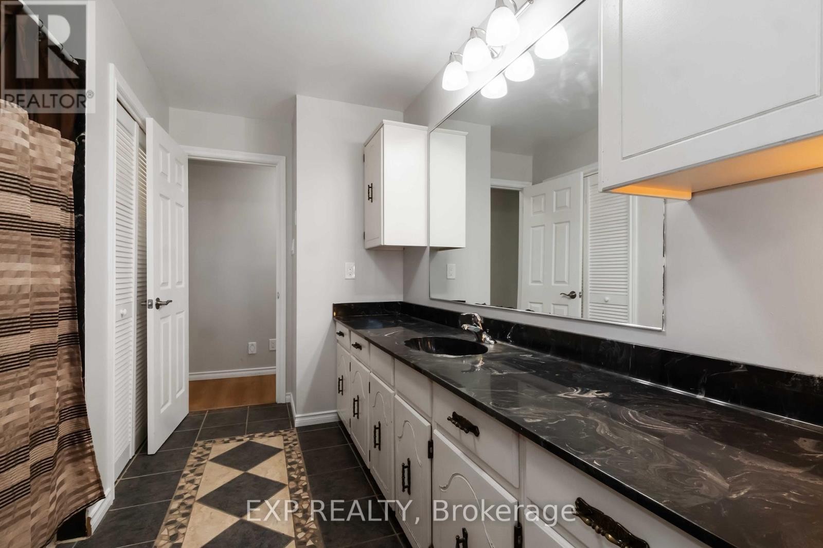 












13800 COUNTY 13 ROAD

,
North Dundas,




Ontario
K0A1R0

