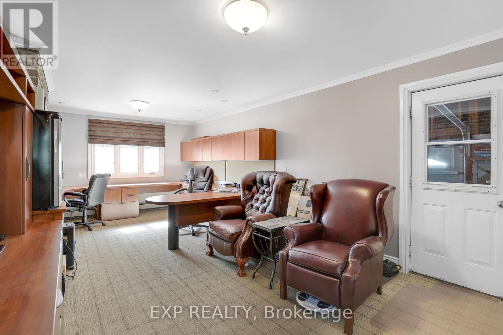 












6385 THIRD LINE ROAD

,
Ottawa,




Ontario
K0A2T0


