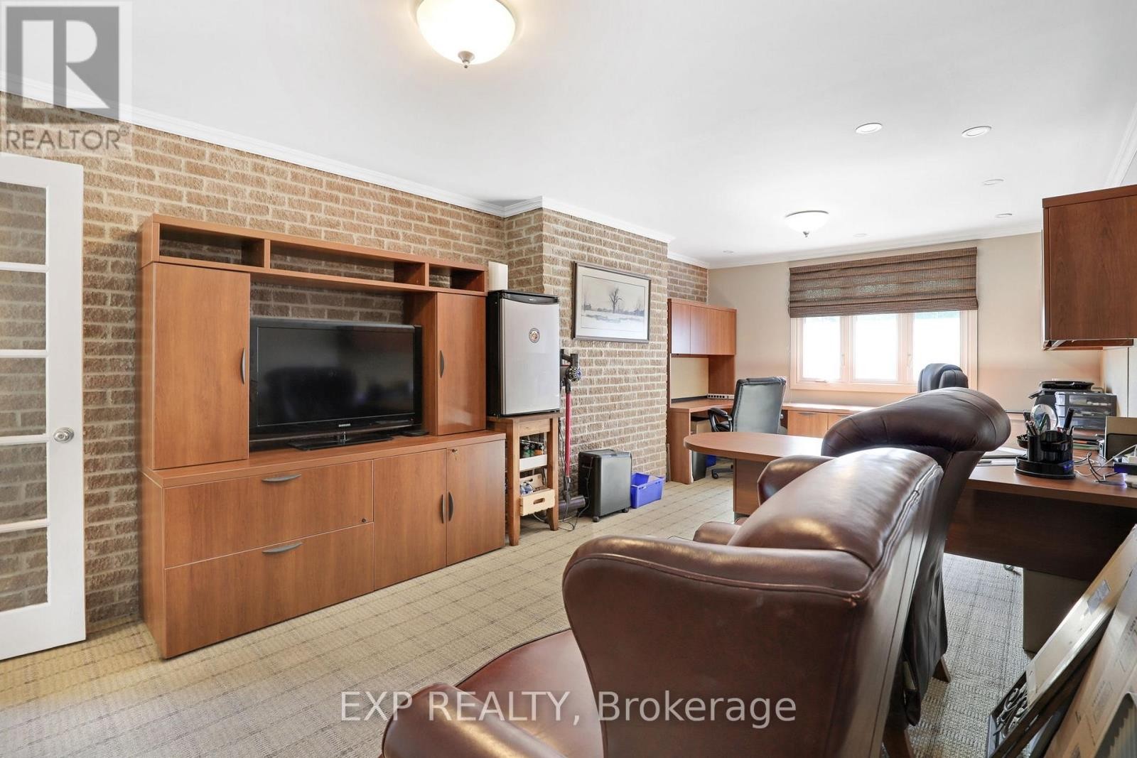 












6385 THIRD LINE ROAD

,
Ottawa,




Ontario
K0A2T0

