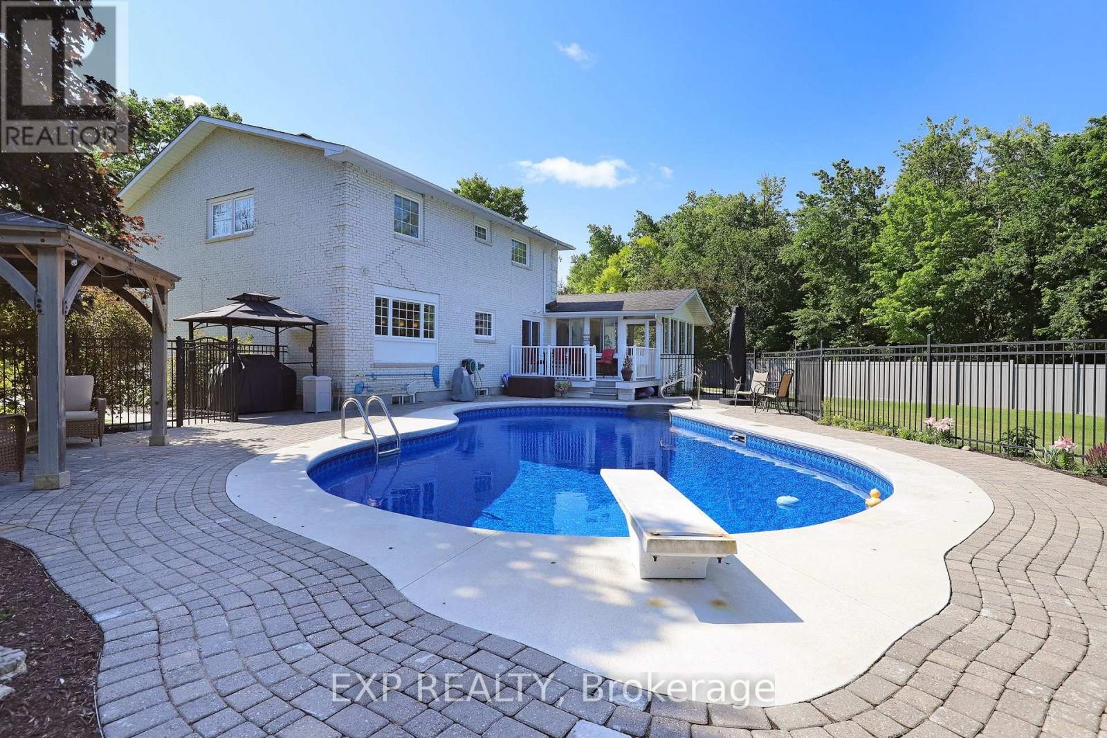 












6385 THIRD LINE ROAD

,
Ottawa,




Ontario
K0A2T0

