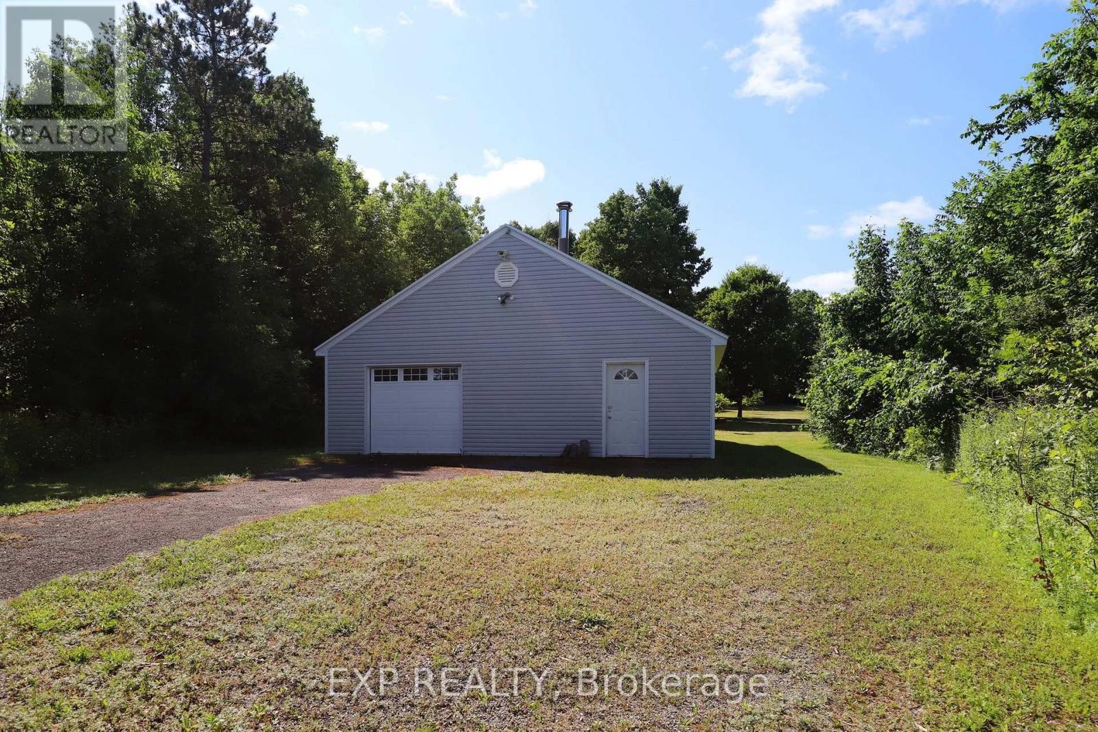 












6385 THIRD LINE ROAD

,
Ottawa,




Ontario
K0A2T0

