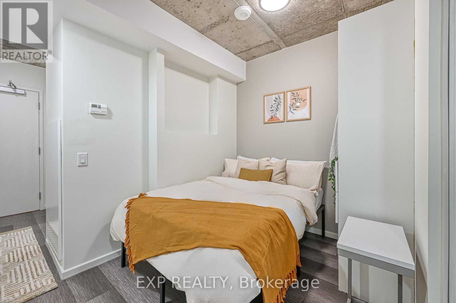 












B607 - 211 BESSERER STREET

,
Ottawa,




Ontario
K1N6A9

