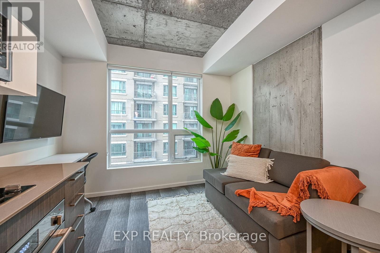 












B607 - 211 BESSERER STREET

,
Ottawa,




Ontario
K1N6A9

