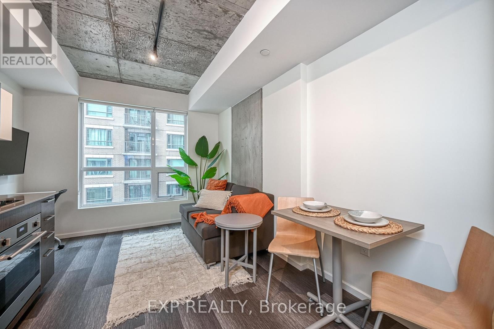 












B607 - 211 BESSERER STREET

,
Ottawa,




Ontario
K1N6A9


