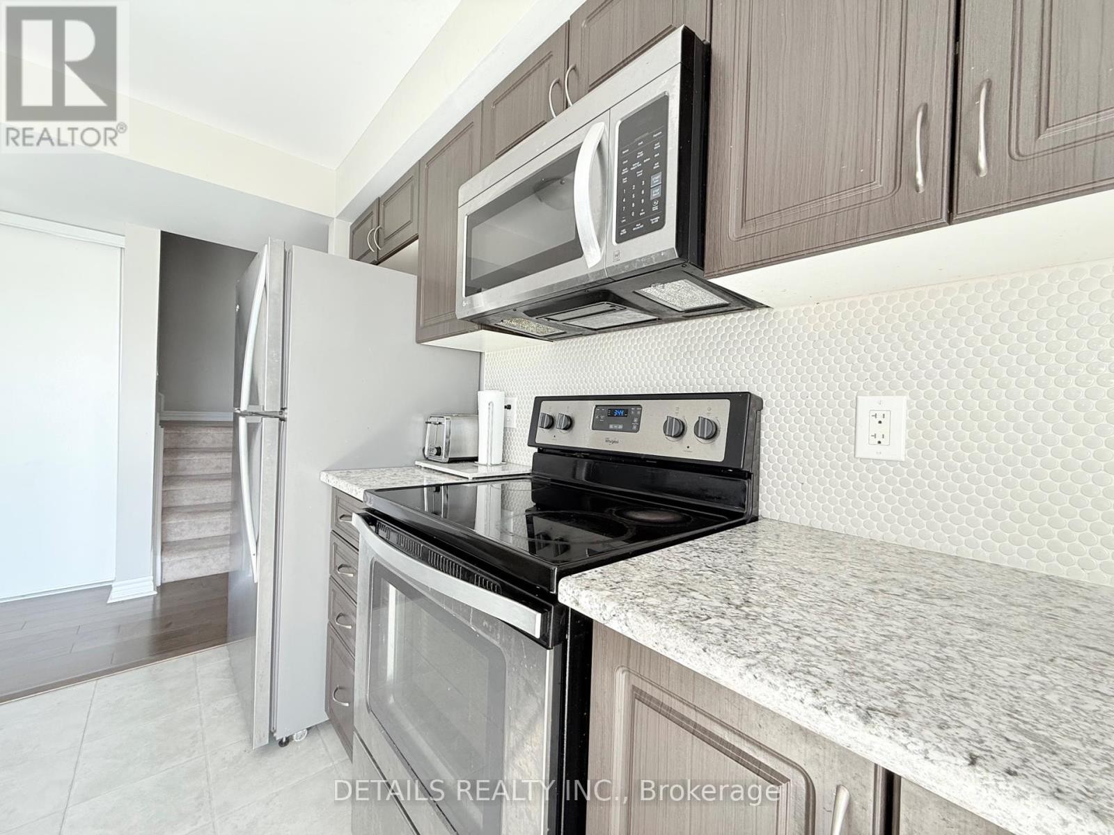 












B - 743 MAGNOLIA STREET

,
Ottawa,




Ontario
K4A3W4

