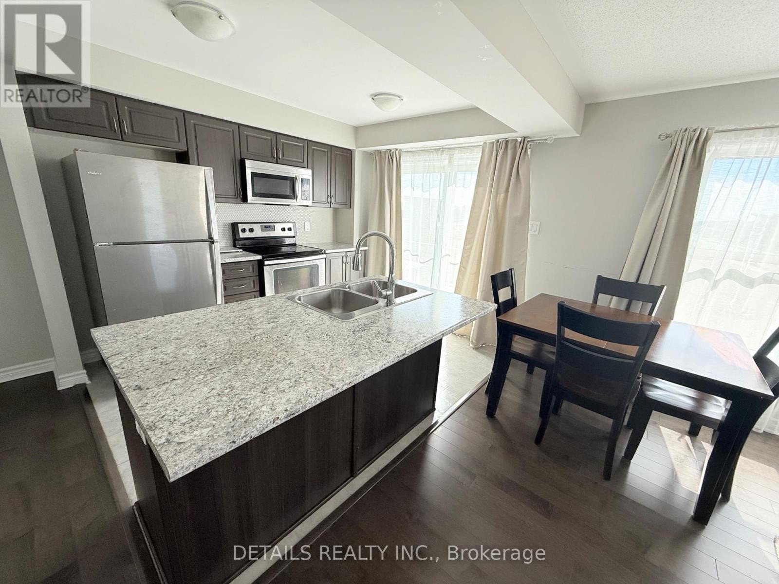 












B - 743 MAGNOLIA STREET

,
Ottawa,




Ontario
K4A3W4

