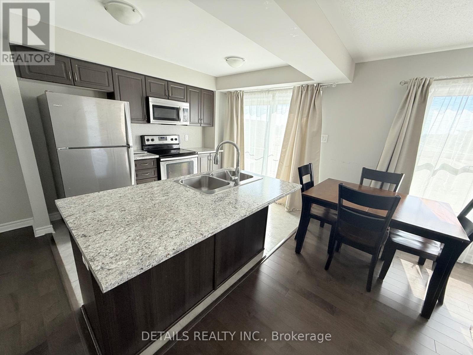 












B - 743 MAGNOLIA STREET

,
Ottawa,




Ontario
K4A3W4

