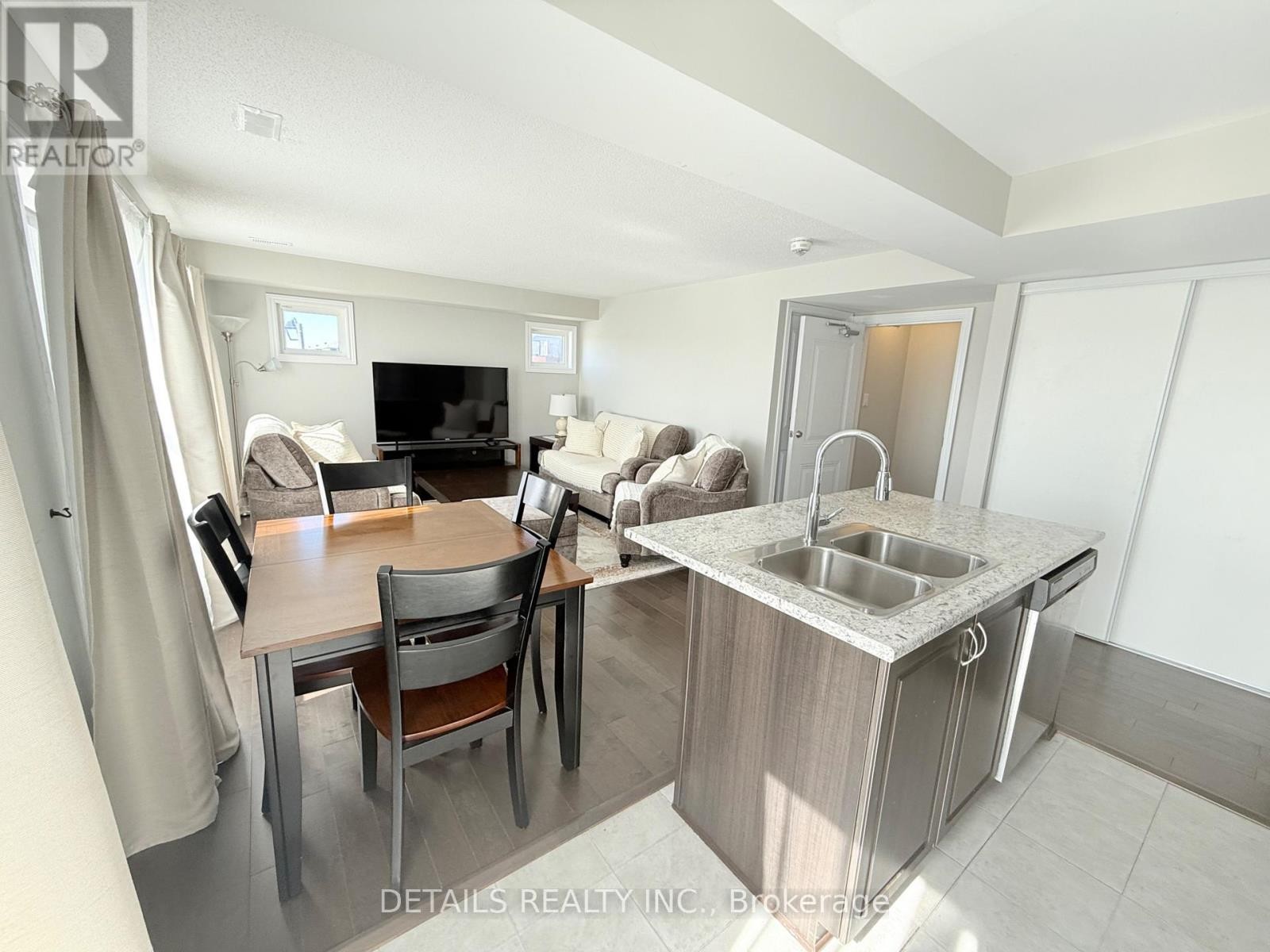 












B - 743 MAGNOLIA STREET

,
Ottawa,




Ontario
K4A3W4

