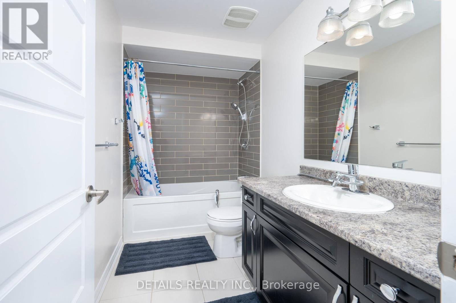 












434 WHITE ARCTIC AVENUE

,
Ottawa,




Ontario
K2J5Y9

