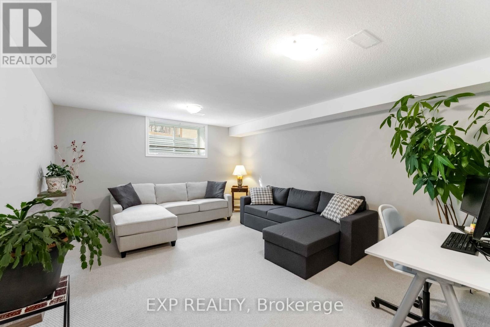 












347 MOUNTAIN SORREL WAY

,
Ottawa,




Ontario
K4A1H7

