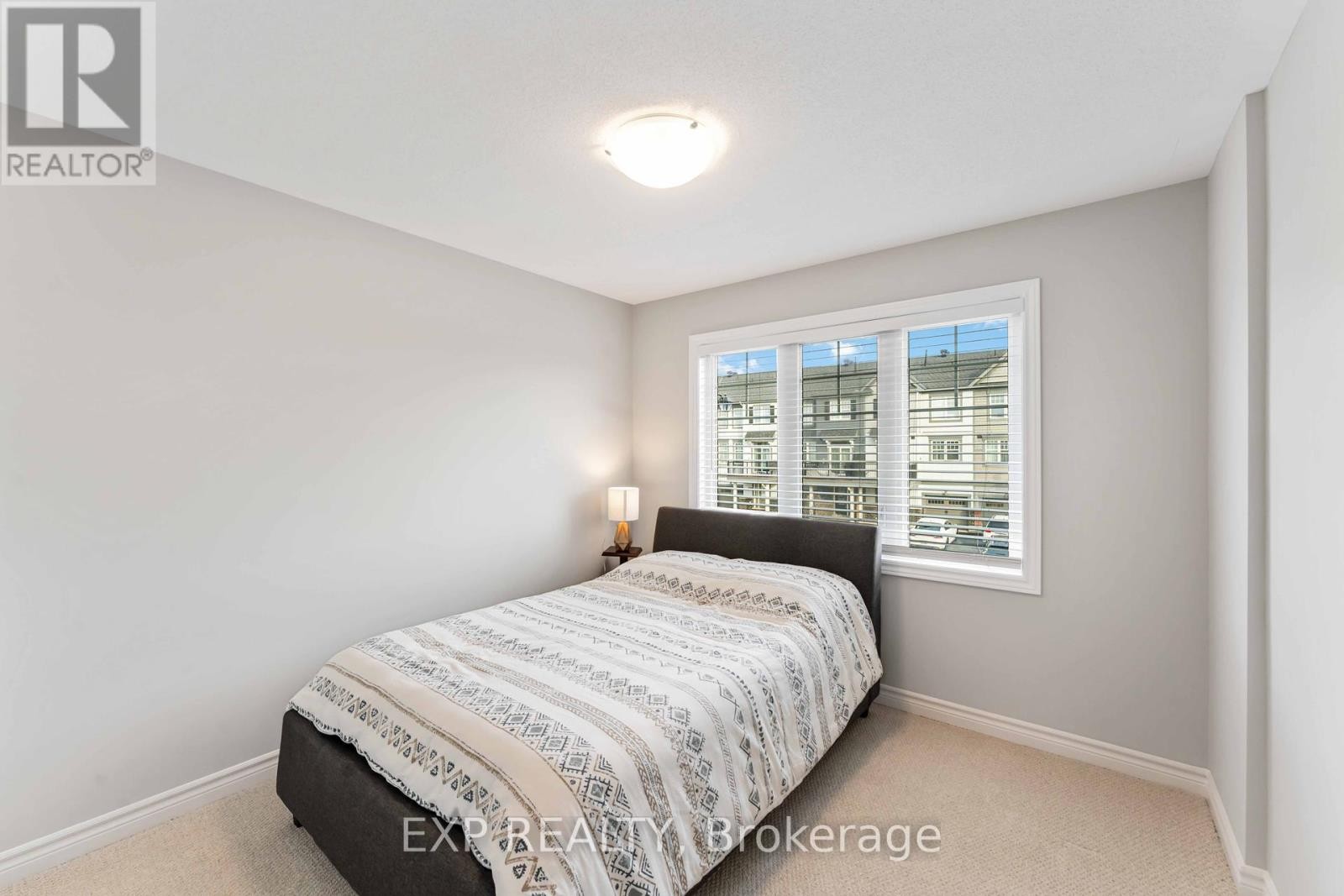 












347 MOUNTAIN SORREL WAY

,
Ottawa,




Ontario
K4A1H7

