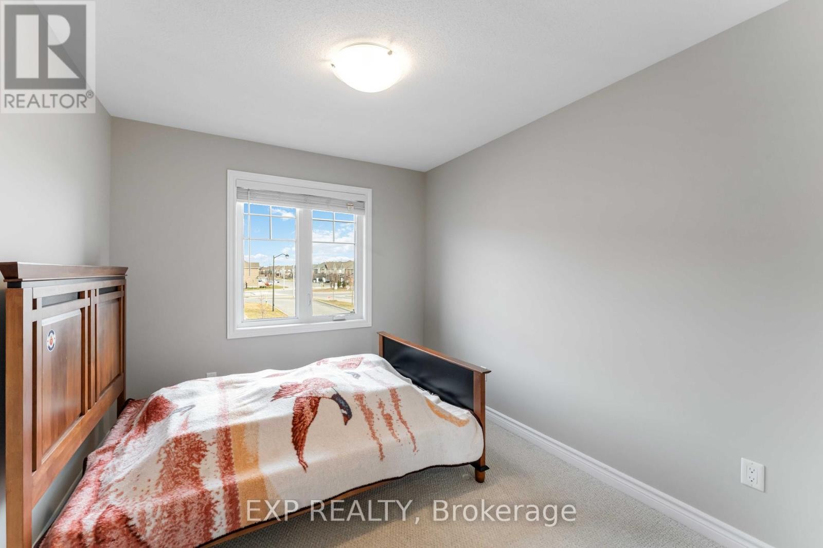 












347 MOUNTAIN SORREL WAY

,
Ottawa,




Ontario
K4A1H7

