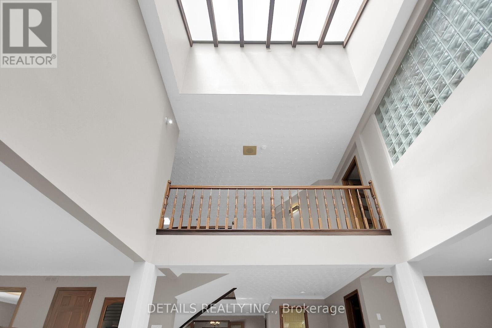 












1341 SHYLO CRESCENT

,
Ottawa,




Ontario
K4M1B7

