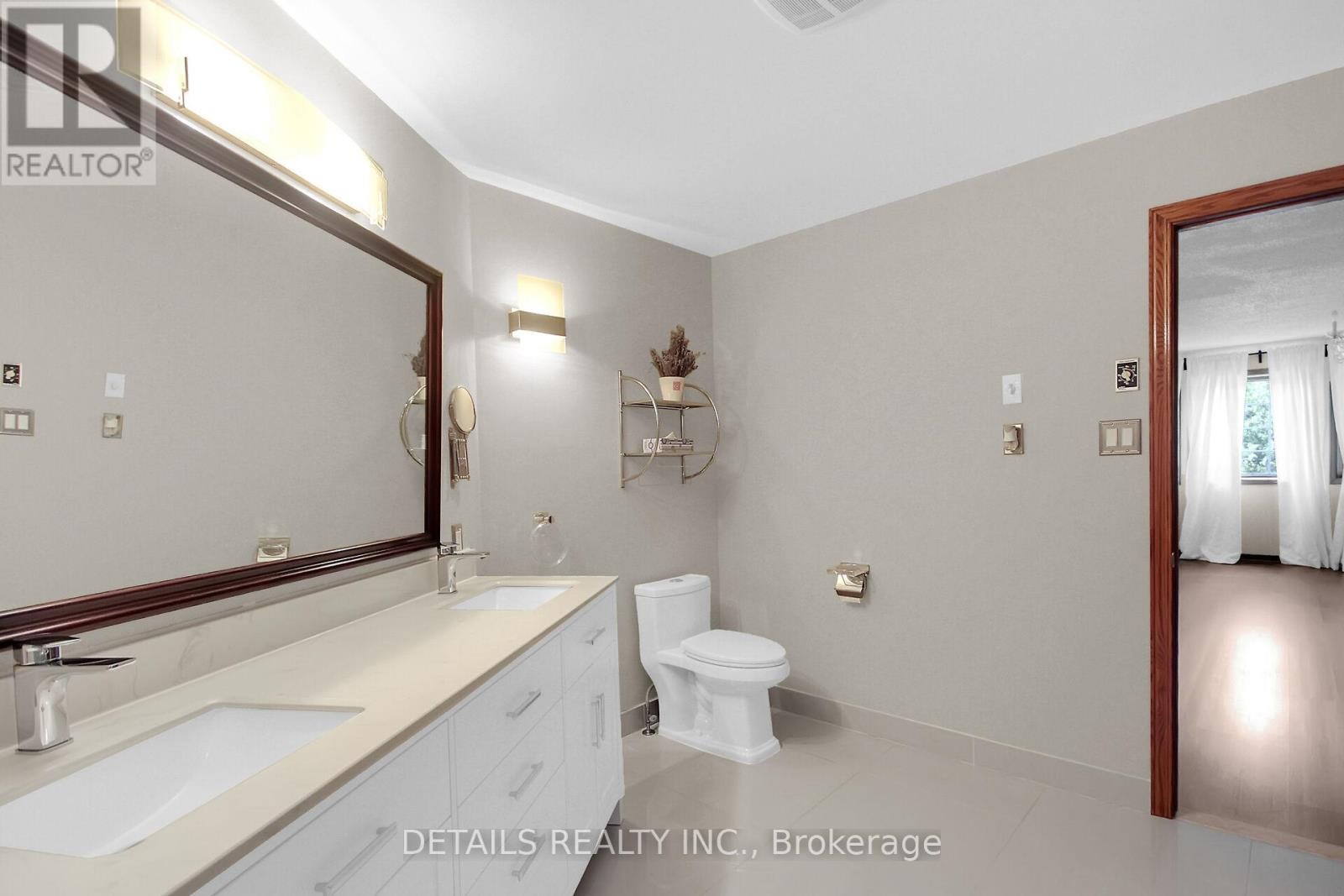 












1341 SHYLO CRESCENT

,
Ottawa,




Ontario
K4M1B7

