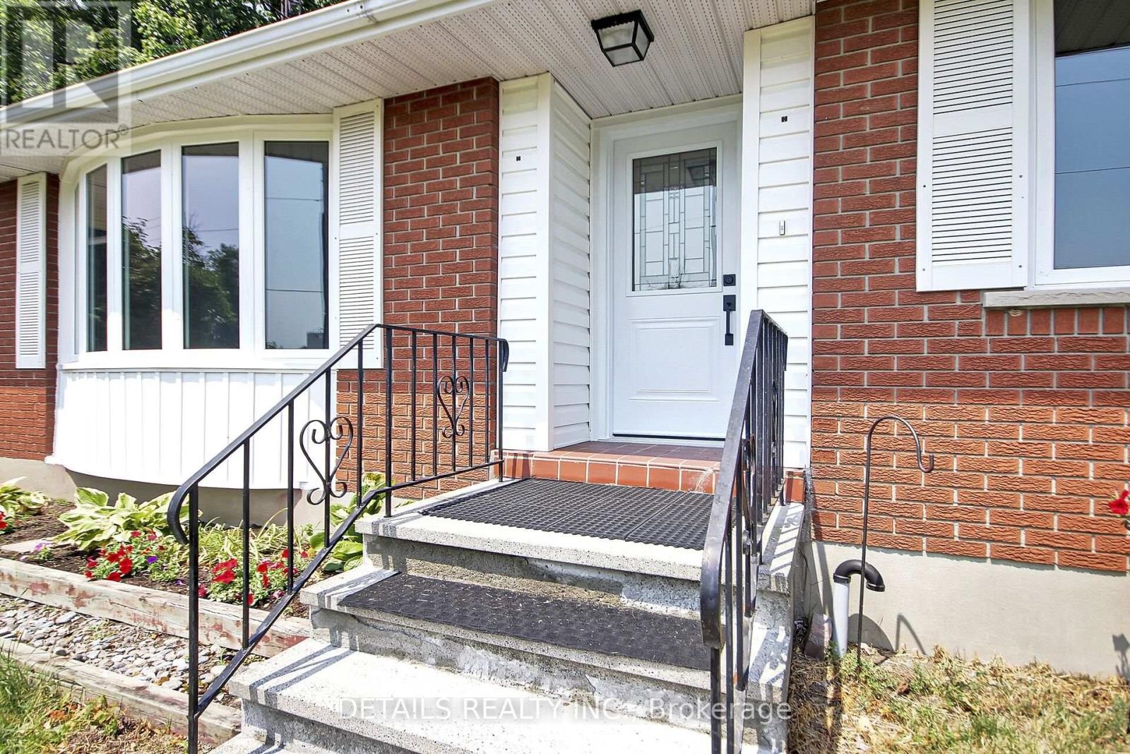 












13459 LOUCKS ROAD

,
North Dundas,




Ontario
K0C1H0

