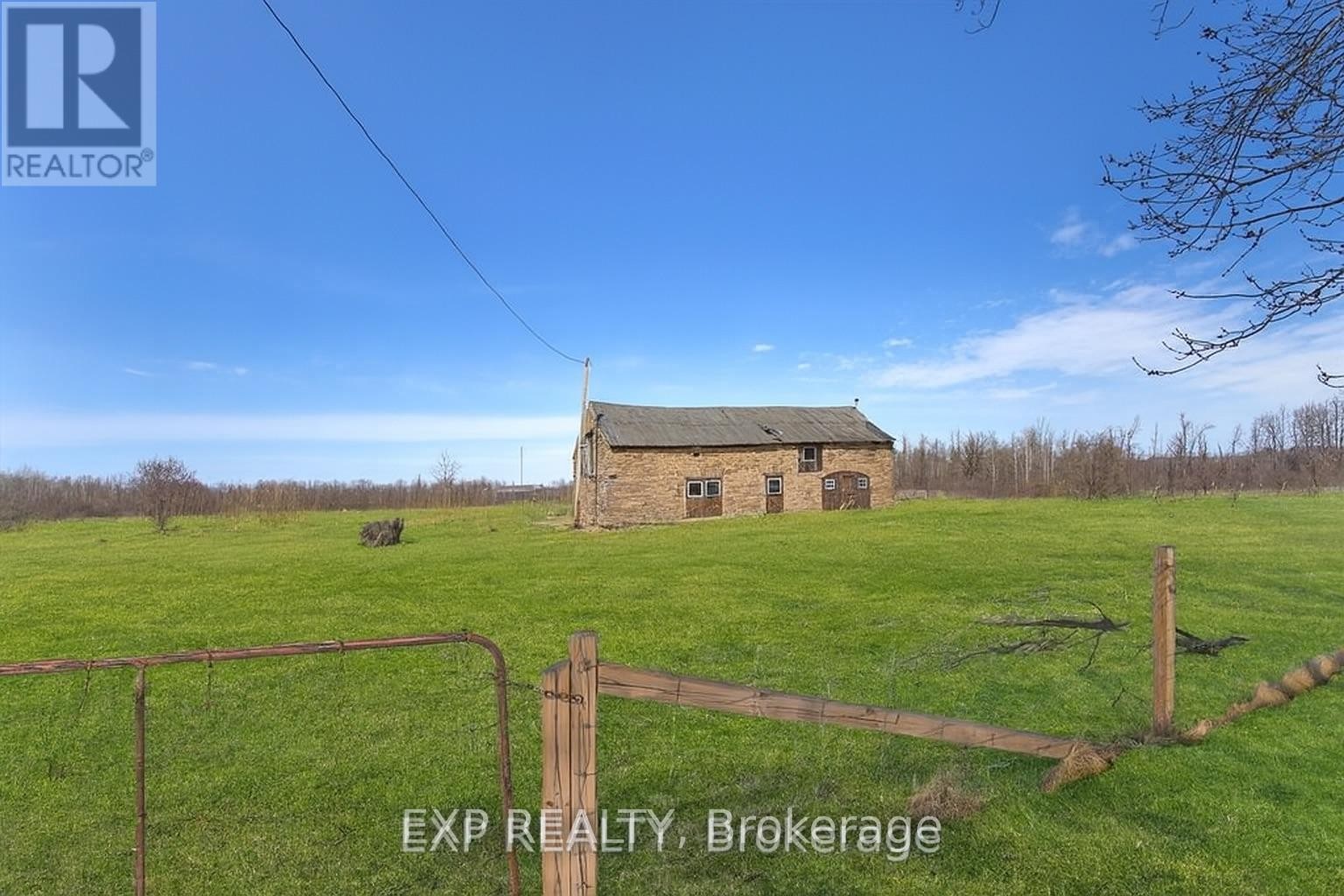 












52 HUNTERS ROAD

,
Rideau Lakes,




Ontario
K7A4S5

