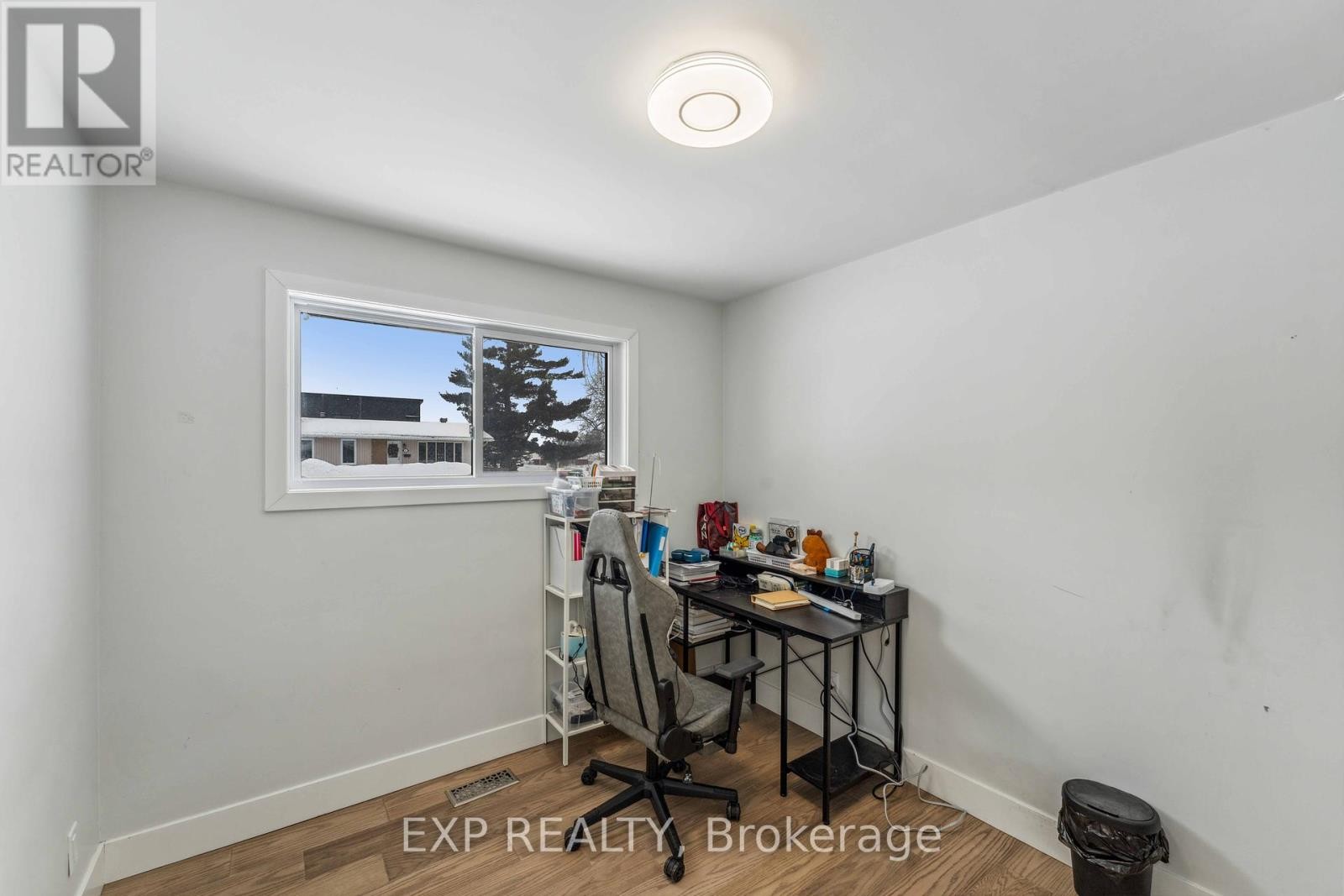 












A - 44 SHERRY LANE

,
Ottawa,




Ontario
K2G3L4

