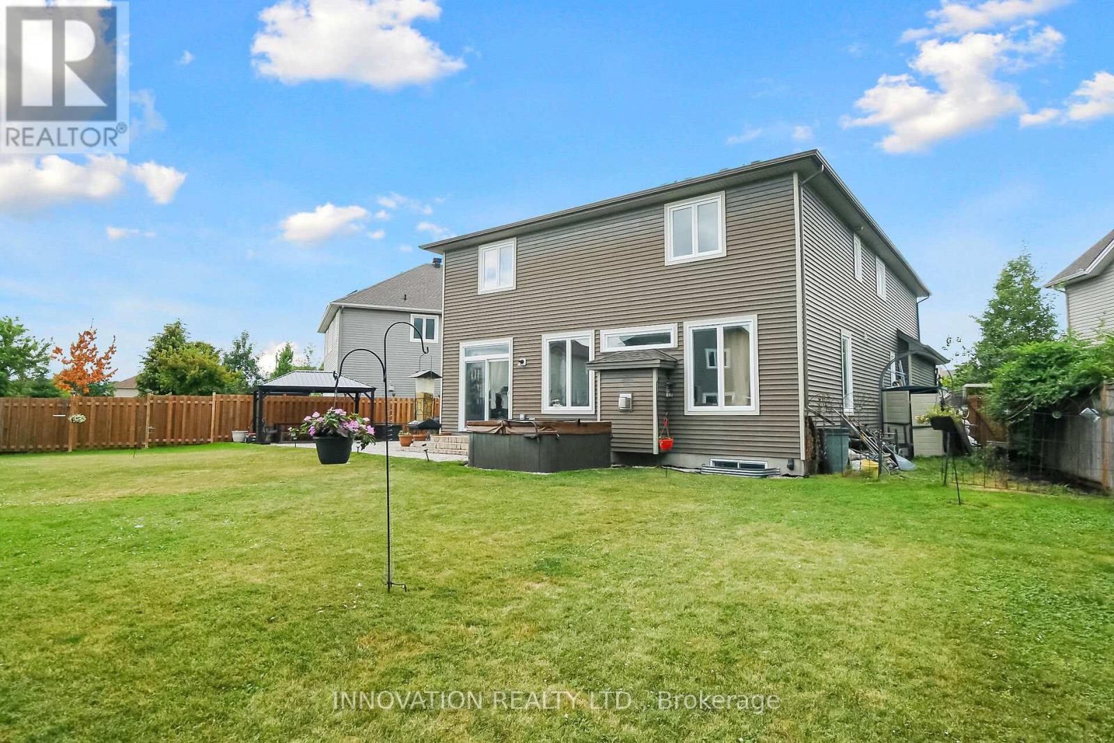 












710 WRANGLER CIRCLE

,
Ottawa,




Ontario
K2S0R2

